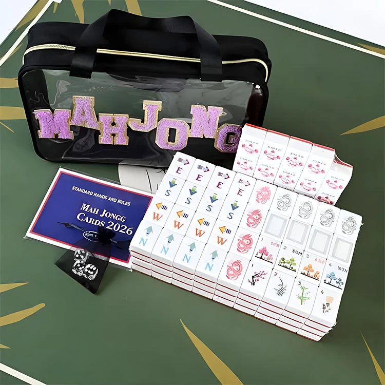 Schwarzes, klares Mahjong-Set